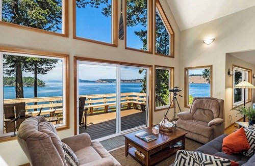 Roche Harbor House | Waterfront w/Seasonal Dock! (Rendezvous Retreat)