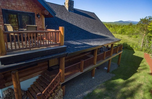 Twin Mountain Ski Chalet | Weddings, Vaca Rentals, One of a kind log home!