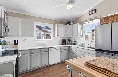 Ocean Isle Beach House | Weekly rentals only! Great for Family and Rest! Newly updated 4BR Canal House!