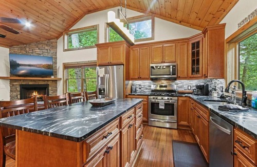 Boone Cabin | Welcome to Padre`s Mountain Paradise!