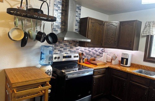 Cohoe House | Welcoming Kozy Kasilof Cabin on 8 acres. Sleeps 6