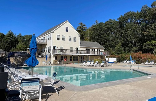 Wells Cottage | Wells Ogunquit Beach 3 Bed Cottage, 1 Mile From The Beach With Resort Amenities
