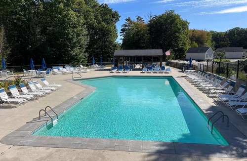 Wells Cottage | Wells Ogunquit Beach 3 Bed Cottage, 1 Mile From The Beach With Resort Amenities