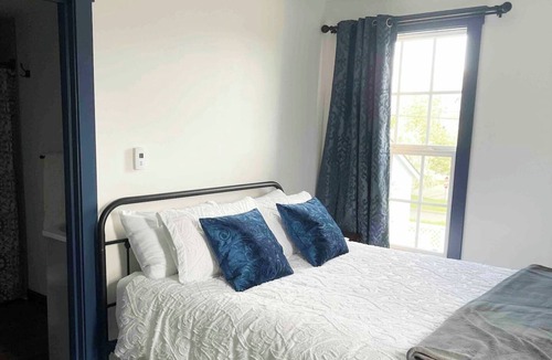 Palmer Hotel | Werner Room 204, Hyland Hotel