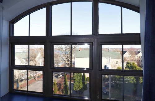 West End Apartment | WestEnd Large Penthouse walk to Old Port w/Parking