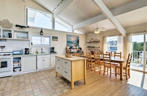 West Hampton Dunes House | Westhampton Beach Home w/Deck + Ocean Views!