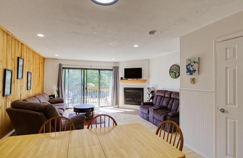 Waterville Valley House | WHD41 Waterville Valley Pet Friendly Waterville Valley Condo