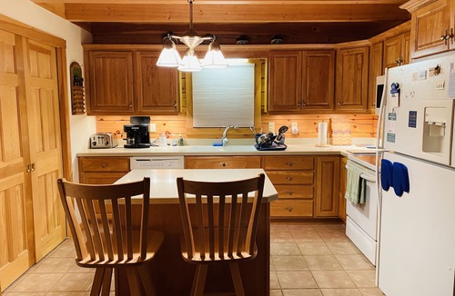 Bartlett Cabin | White Mountain Log Cabin Getaway Hike~Dine~Ski~Shop