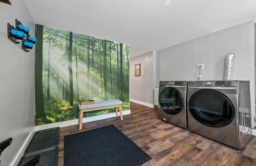 Whitefield House | Willard Modern Cozy Apt 1st Floor