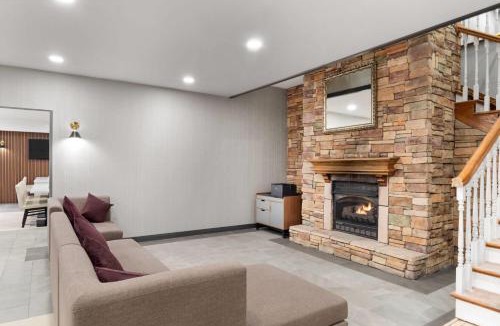 Ontario Hotel | Wingate Suites By Wyndham Mansfield Ontario