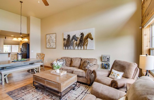 Rendezvous House | Winter Park Chalet w/Hot Tub + Free Shuttle!
