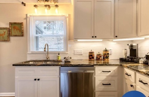 Beech Mountain Cabin | Wolfman Lodge - hot tub, fire pit, newly updated, trails, ski