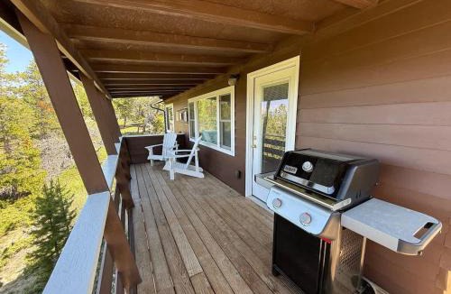 Black Hawk House | Wonder-View Lodge with Private Panoramic Mountain Views