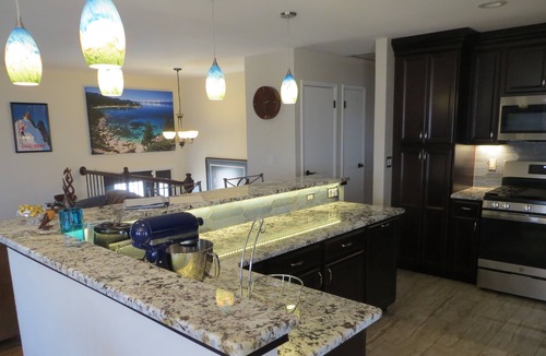 Highlands House | Wonderful 2Bd 2Ba Home in Centrally located Arvada, CO