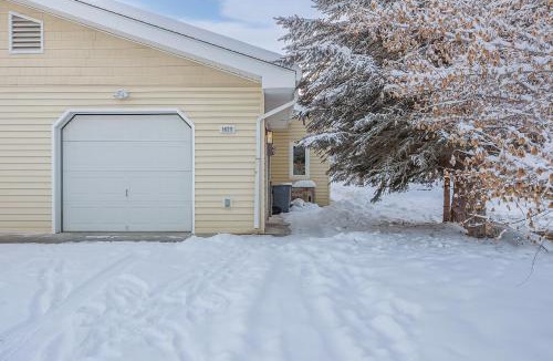 Fairbanks House | 'Wondrous Willow' Dog-Friendly Home in Fairbanks!