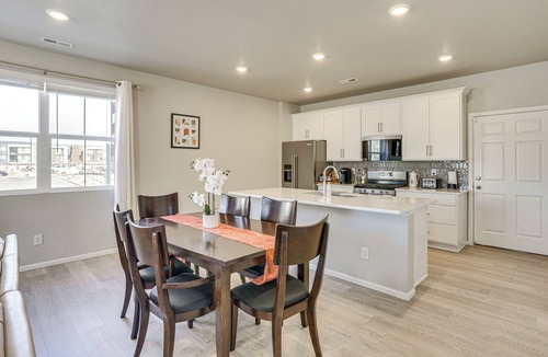 Aurora House | Work, Play & Explore Denver! Townhome Near Airport