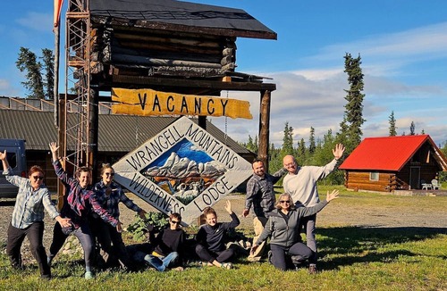 Slana Cabin | Wrangell Mountains Glamping Cabin, Ideal to Discover the Alaskan Wilderness