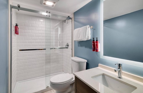 North Conway Hotel | Yankee Clipper Inn, SureStay Collection by Best Western
