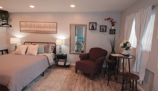 1 Rockleys Suite- EV Charging Availible
