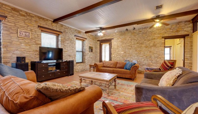 10-Acre San Marcos Vacation Rental ~ 6 Mi to TSU!