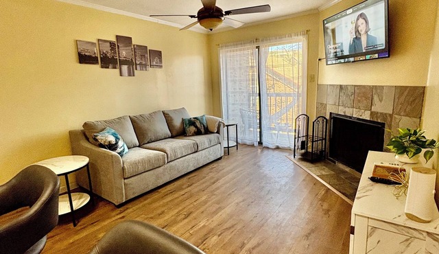 1BR Condo Near Downtown & The Domain – Stylish, Cozy, and Convenient