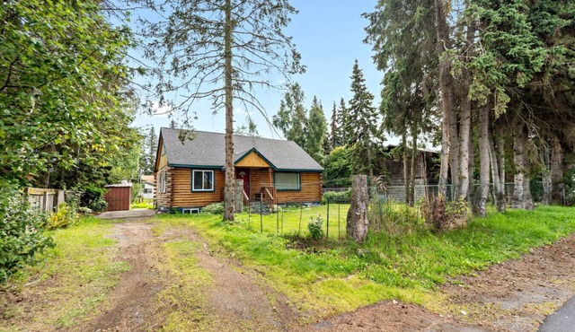 2Woodland 1950 Cabin
