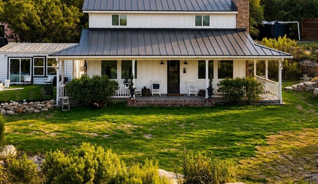 3 Houses a Farm Sleeps 20, Swimming Hole, Pools, Hot Tubs, Views