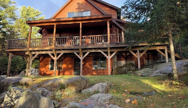 4-bedroom waterfront in peaceful Beaver Cove on Moosehead Lake