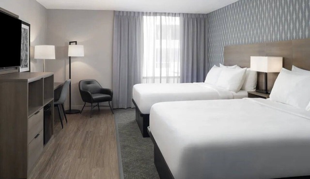 4 Pet-Friendly Accommodations for Family & Big Groups! | Free Breakfast