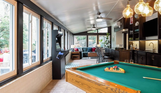 4BR, 3 Full Baths, Sleeps 14 | Chef's Kitchen | Hot Tub |Pool Table