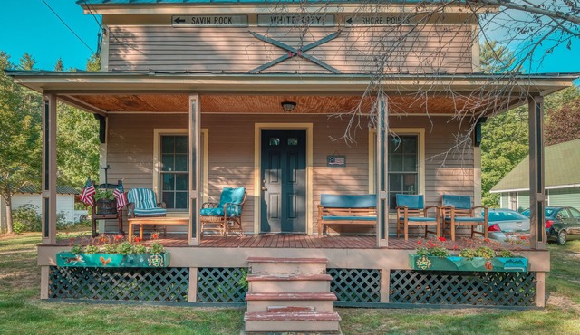 4BR Bartlett. Near Attitash & Saco River. Sleeps 10+