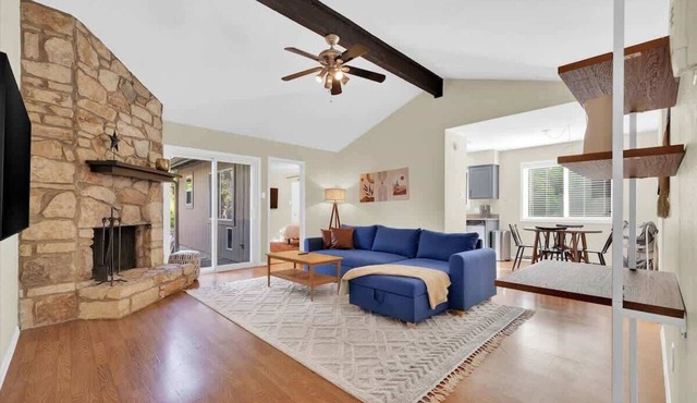 5 Bedroom 4 Bath Zilker Villa Big Yard in Zilker Barton Hills