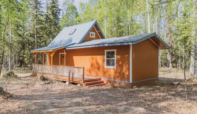 9713 Salcha Dr, Salcha AK · Lake Chateau's Private Cabin