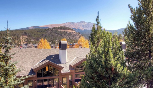 Affordable & Cozy Retreat in Breckenridge | Close to Lifts & Main Street