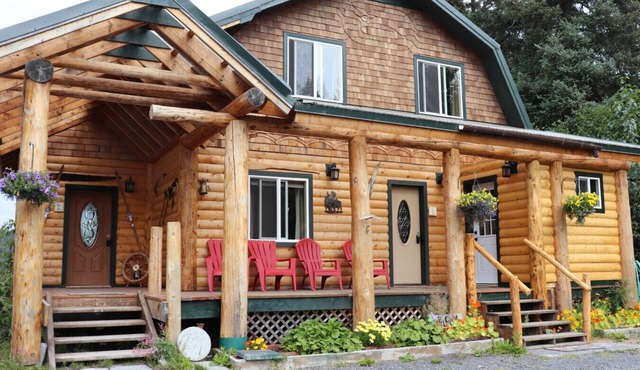Alaska Lakeside Cottage