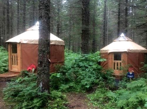 Alaskan Yurt Glamping, Perfect for a Getaway near Seward