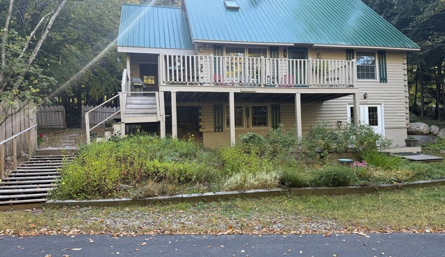 All-Season Lakefront Retreat Private Sandy Beach, Dock, Sleeps 12