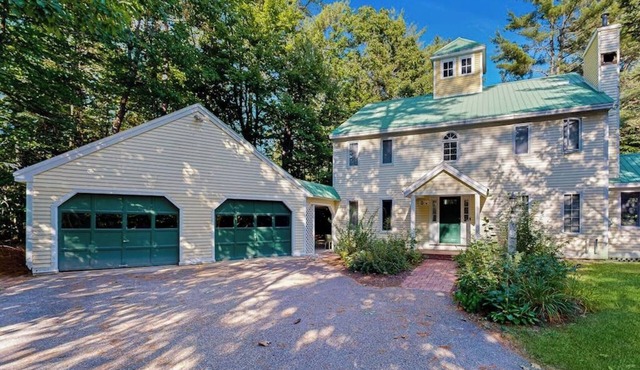 All Seasons Mountain Retreat: Centrally located for hiking, skiing & shopping