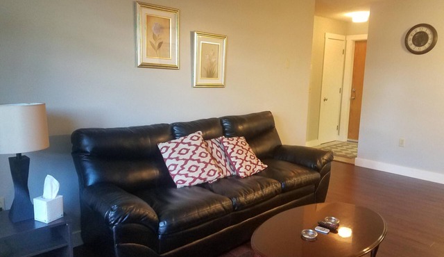 Bangor Extended Stay Private 1 Bedroom Apartment. 5 mins to Bangor Hospitals!