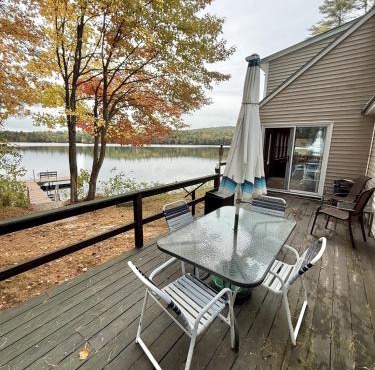 BARKER POND ESCAPE LIMIT 8 villa