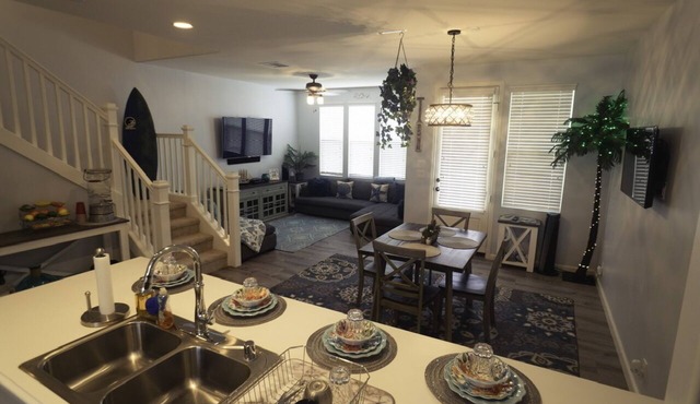 Beach Theme Home, with 2021 Mercedes SUV, West Oahu, Wai Kai Lagoon resort.