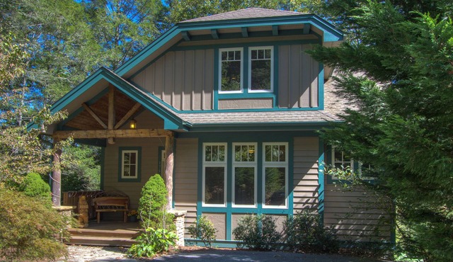 Bearfoot Lodge at Echota Resort - Pool, Gym, Fishing Access, Private hot tub
