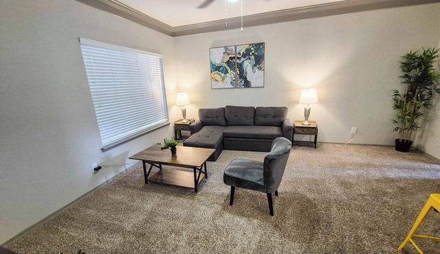Beautiful 1BR Next to The Domain kp1m