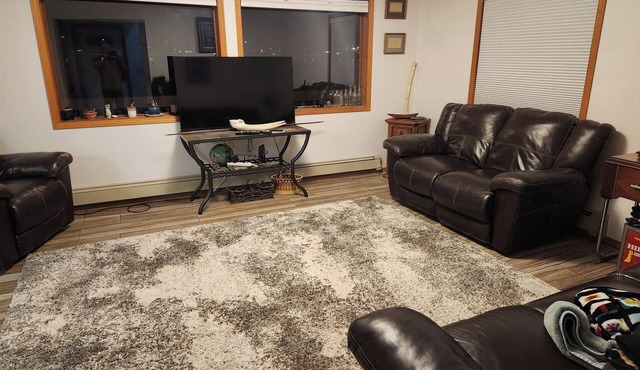 Beautiful beachfront close to town and eaglecrest