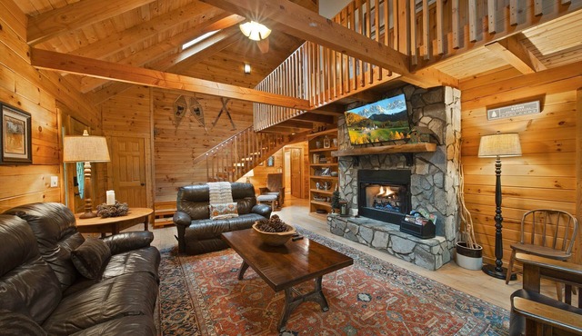 Beautiful Log Cabin in Foscoe–Weathering Heights