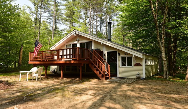 Beautiful North Conway Chalet in Cathedral Ledge with 4 Bedrooms and 1.5 Bath