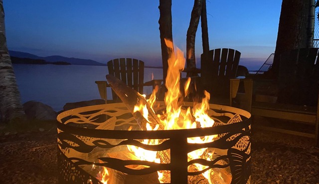 Beautiful, private home in Beaver Cove, steps from Moosehead Lake.
