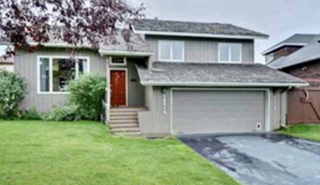 Beautiful South Anchorage Home