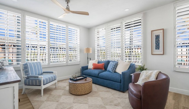 Beautifully Remodeled 2-Bedroom, 2-Bath Apt in Historic Downtown Venice, FL