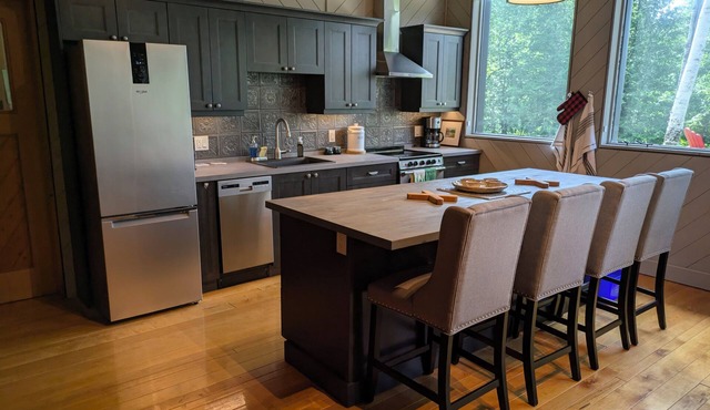 Birch View Studio - Luxury Guesthouse in Brighton, Ontario in Brighton